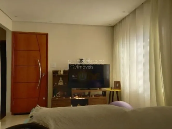 Venda de Casas / Padrão na cidade de Araraquara