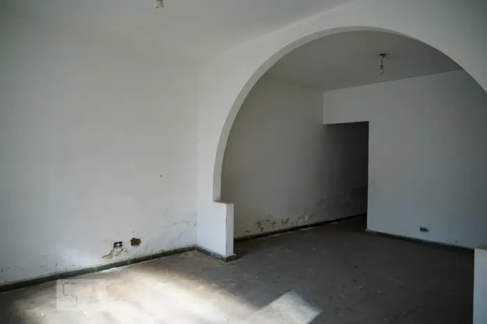 Casa à Venda - Bom Retiro, 6 Quartos, 390 m2