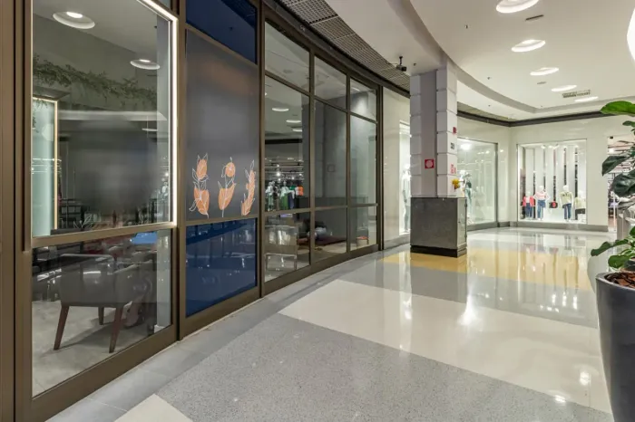 Loja em shopping na Avenida dos Autonomistas, 1828 - SuperShopping Osasco - G06/07 140 m²