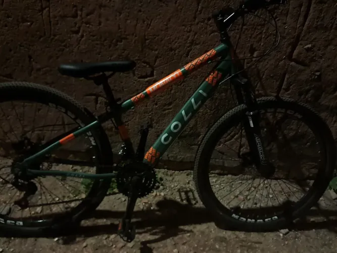 Bicicleta Colli Aro 29 (Aros Monaco + Freio a Disco) - Excelente Estado!