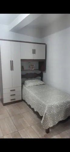 KITNET MOBILIADA A UM QUARTEIRÃO DO HOTEL OURO MINAS. R$1499.00