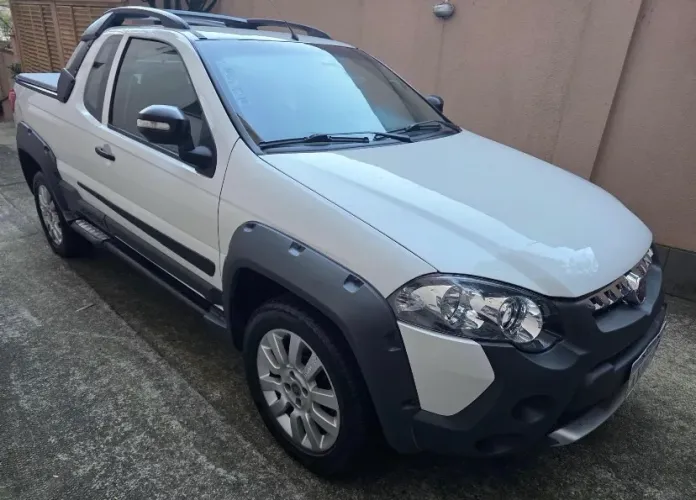 Fiat Strada Adventure 1.8/ 1.8 Locker Flex CE 2014