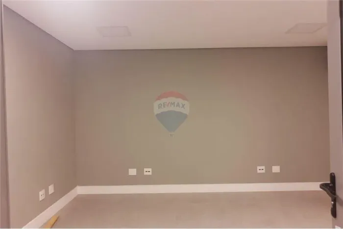 Sala para locação no centro de Vinhedo