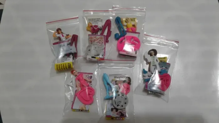 Barbie Kinder ovo Profissoes completa unidade