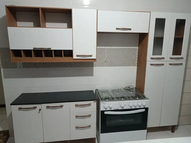 Vendo armário de cozinha de parede por $600.00