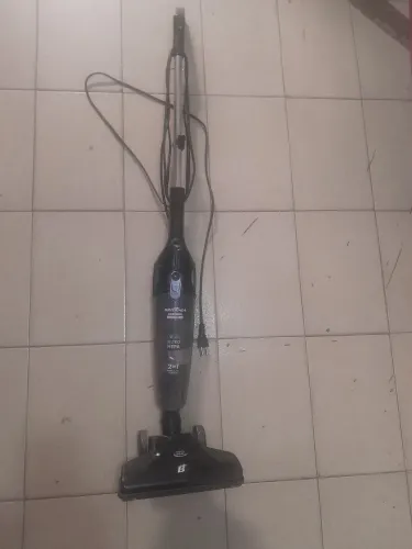 Aspirador de pó vertical Britânia 2 em 1 BAS1295P 1250w