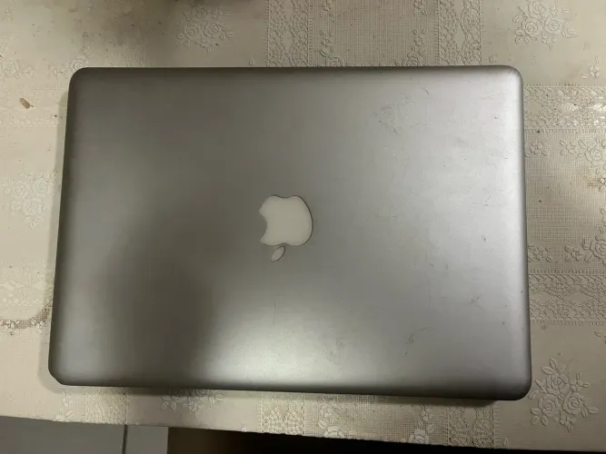 Vendo MacBook Pro 2011