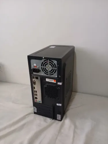 Computador Desktop Intel core i3 8G ram