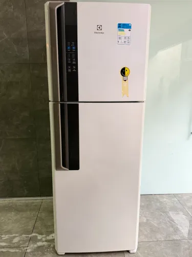 Geladeira Eletrolux modelo novo!! 110v- 487 Litros