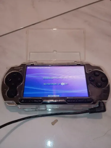 PSP 3010 Piano Black + UMD Fifa 11 + Case Impecável/colecionador.