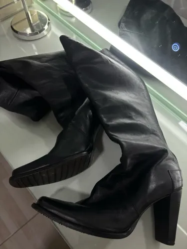 Bota couro puro