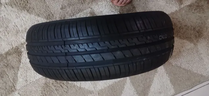 PNEU 185/60 R 15