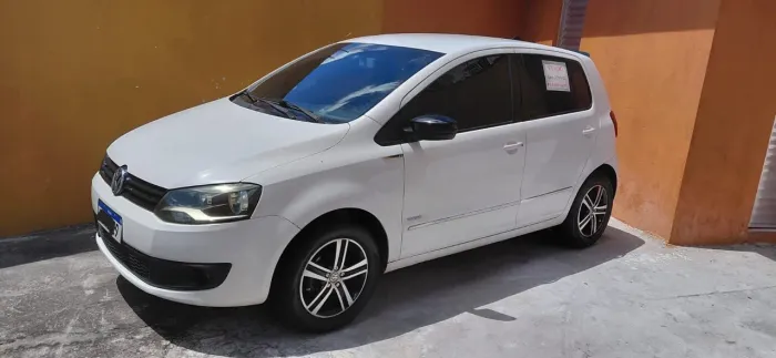 Volkswagen Fox 1.0 MI Total Flex 8V 5P 2012