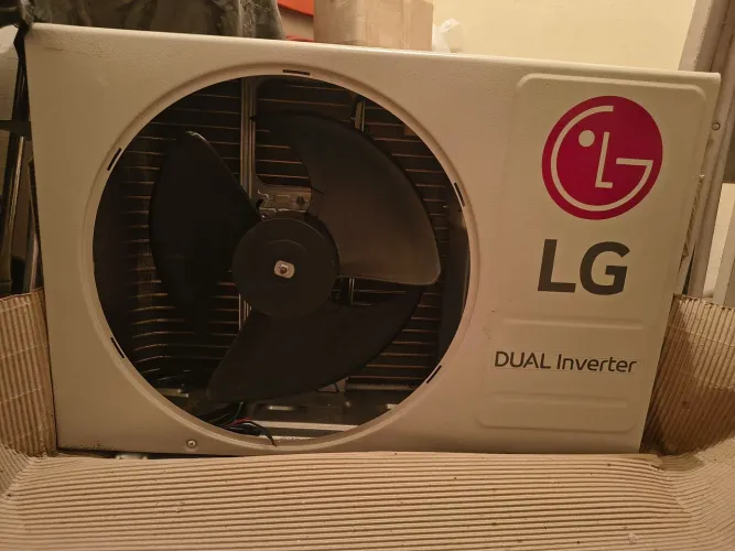 Ar-condicionado LG Dual Inverter 9.000 BTUs Frio