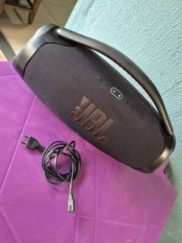 JBL BOOMBOX 3 DE 180W RMS ZERADA COM NOTA FISCAL,,CABO,,ZERO,,ZERO