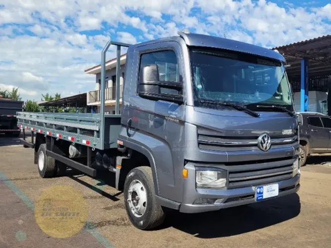 Volkswagen 11.180 Delivery 4x2 Ano 2021/22 Carroceria