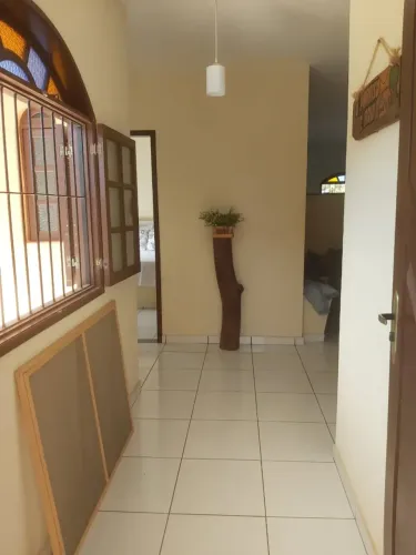 Casa com 4 quartos sendo 1 suíte, Santa Clara - São Francisco de Itabapoana - RJ.