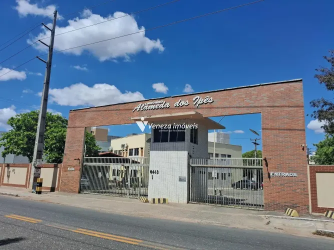 Apartamento no Condomínio Alameda dos Ipês Av. Dr. Nicanor Barreto