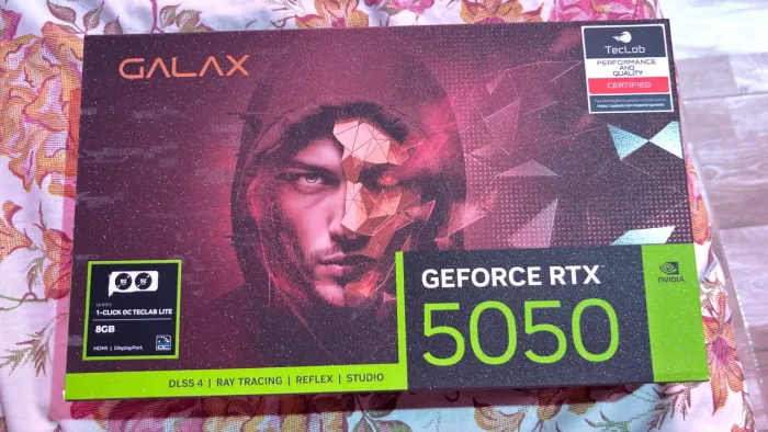 Placa de video GPU NV RTX5050 8GB BLACK GF 1-CLICK OC TECLAB LITE 128BITS GDDR6 GALAX