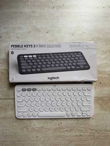 Teclado Logitech Pebble Keys 2 K380s Bluetooth Branco - Pouco Uso
