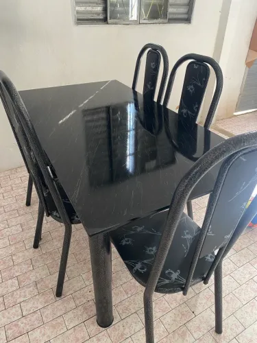 Mesa 6 cadeira semi nova mármore preto