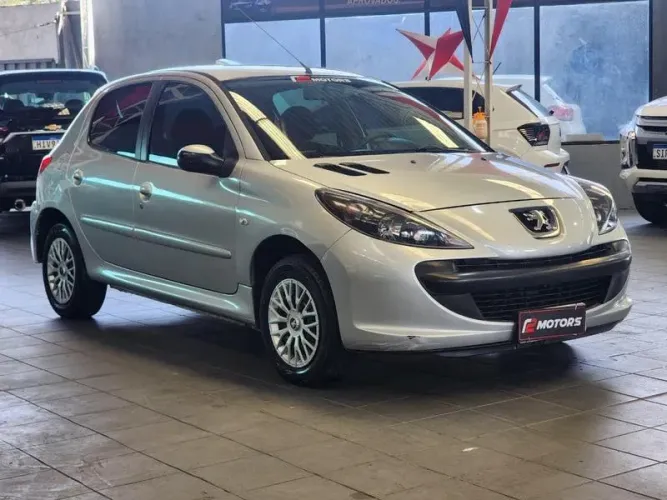 Peugeot 207 Active 1.4 Flex 8V 5P 2010