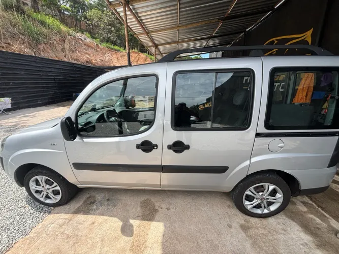 Fiat Doblo Essence 1.8 Flex 16V 5P 2021