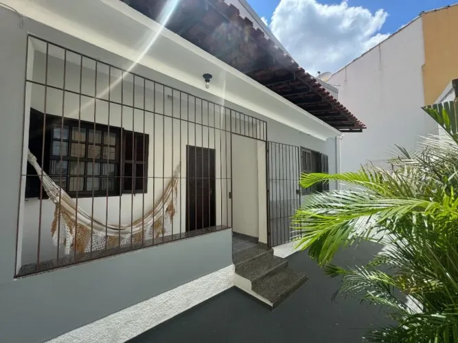 Casa com 2 dormitórios à venda, 85 m² por R$ 300.000,00 - Parque São Caetano - Campos dos
