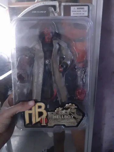 Boneco do Hellboy