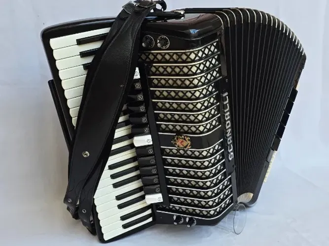 Acordeon 120 Baixos Scandalli XIV Polifônica Já Eletrificada