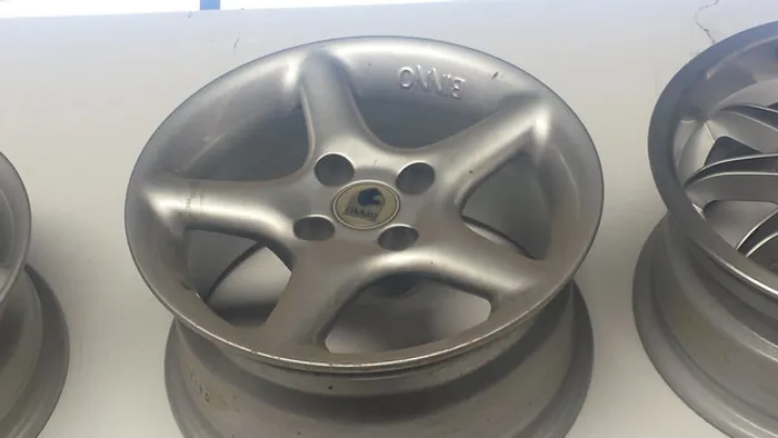 Roda aro 14 Binno Palito Prata côncava tala 7 VW gol 4X100 jogo