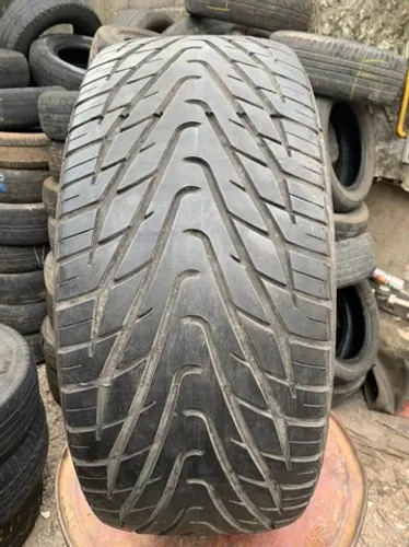 Pneu 275/45/20 ling long semi novo sem defeitos (não é riscado)