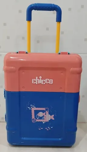Antiga maleta de brinquedo chicco fundo do mar