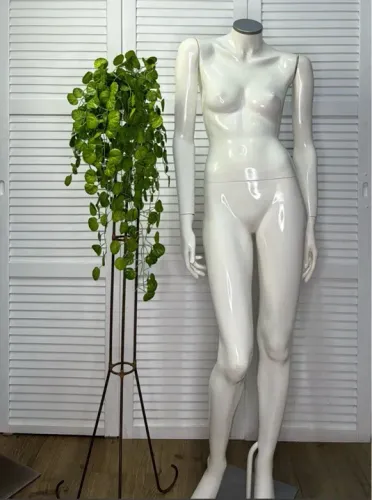Manequim corpo inteiro de fibra de vidro branco postura moda