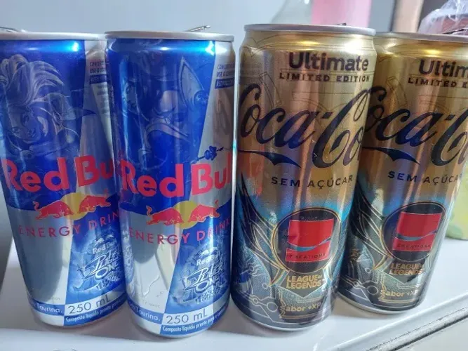 Latinhas League of Legends Coca e Redbull Vazias