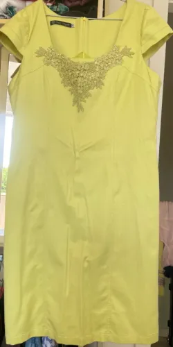 Vestidos Alfaiataria todo forrado (TAM M- 40) lindos, usados poucas vezes.