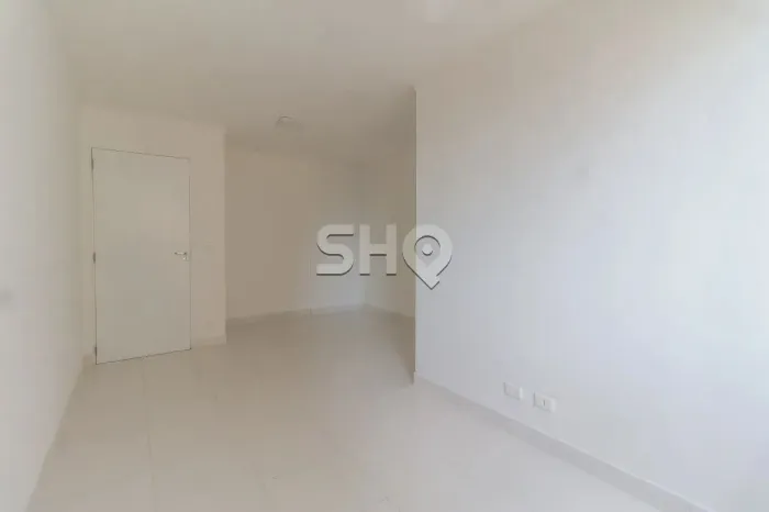 Pompéia muito verde condomínio baixo 1 garagem !! Apartamento à Venda na Vila Pompéia - R$