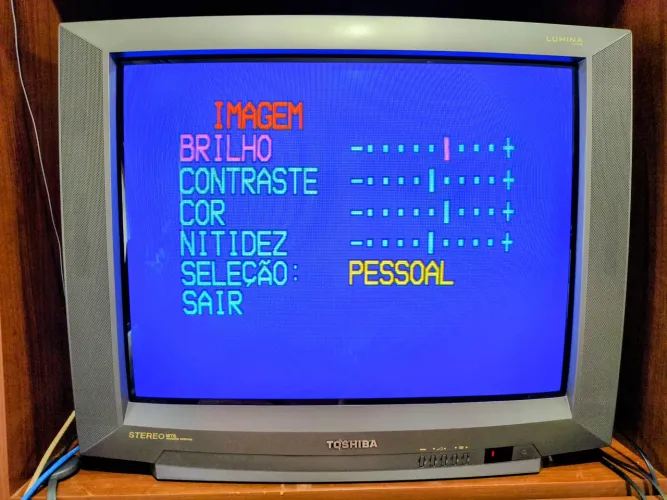 TV 29 pol. Toshiba Lumina Line - funcionando - (Tubo CRT) - retirar no local