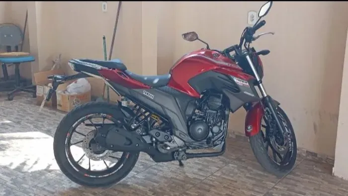 Fazer FZ25 250