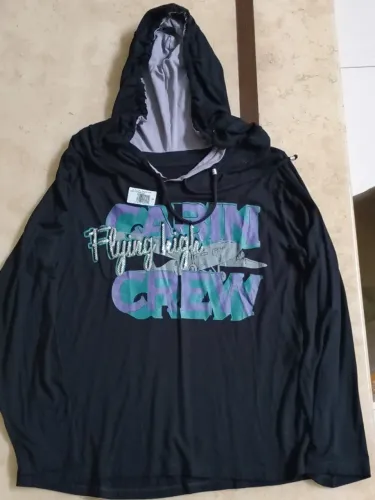 Blusa Feminina Preta com capuz Manga comprida Bordado Lantejoula tam grande 48