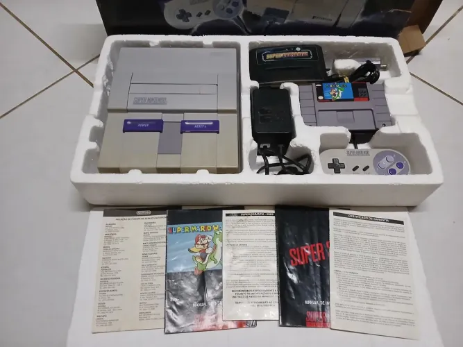 Super Nintendo Gradiente na caixa CIB com Everdrive