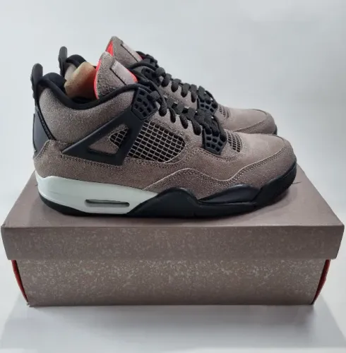 Tênis Nike Air Jordan 4 Retro Taupe Haze Tamanho 40,5 NOVO
