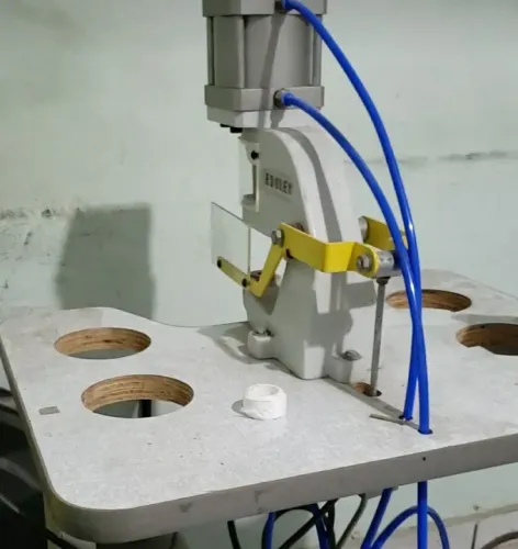 Balancinho Pneumático semi automático Eouley para ilhós botões rebites