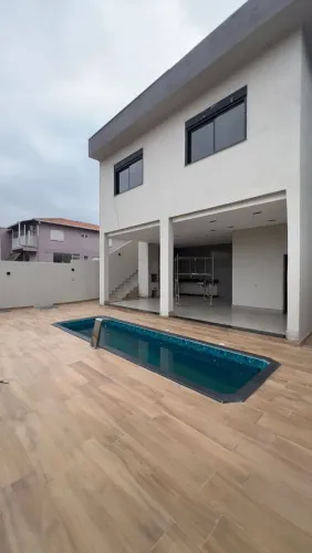 Linda casa a venda em Varginha
