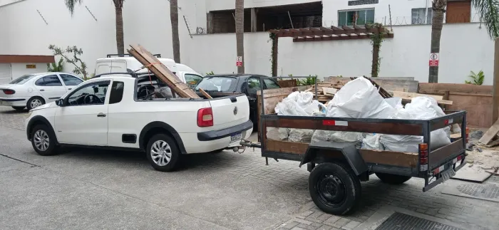 Descarte de móveis- Camas sofa