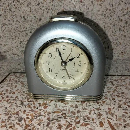 Relógio Despertador de Mesa Quartz