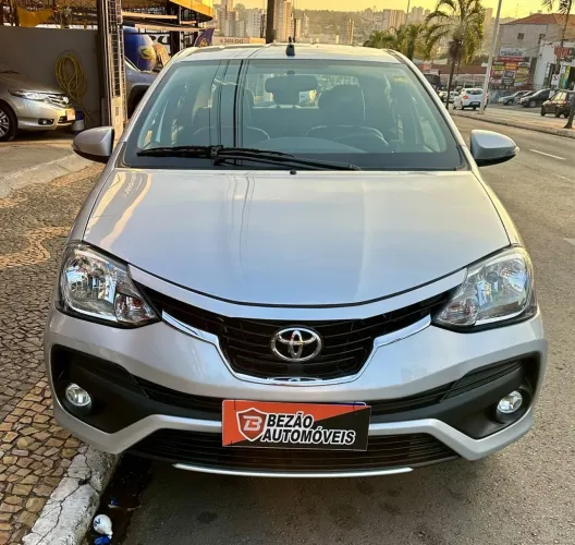 Etios sedam Platinum 2018