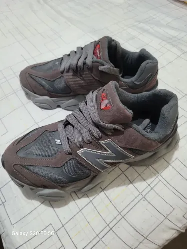 Tênis New Balance 9060 - Conforto e Estilo 38