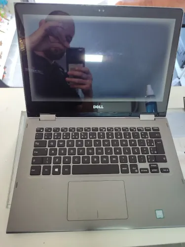 Dell Inspiron 13 - 2 em 1 (Tela 360° Touch)
