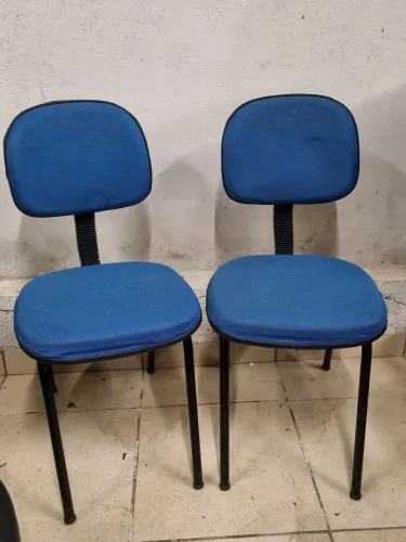 Cadeira Fixa Azul Linda Ótimo Estado por Apenas 69,00 cada. 